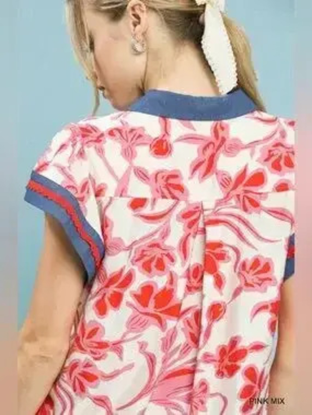 Umgee Floral Split Neck Top - Picture 5 of 7